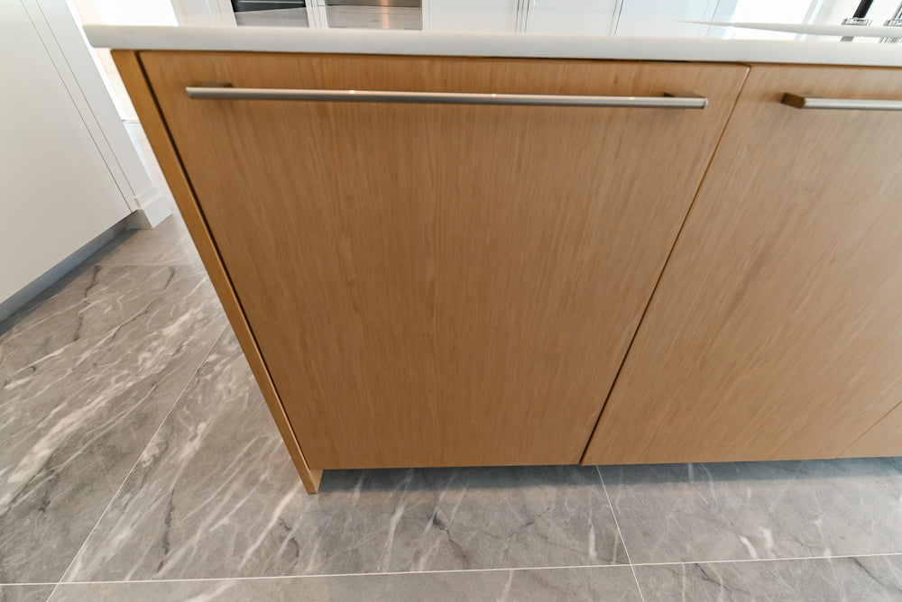 Aran Cucine Modern Glossy White Kitchen with Island, Marble Countertops & Miele Appliances