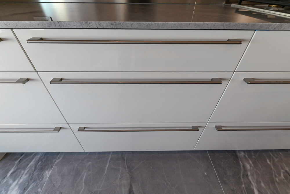 Aran Cucine Modern Glossy White Kitchen with Island, Marble Countertops & Miele Appliances