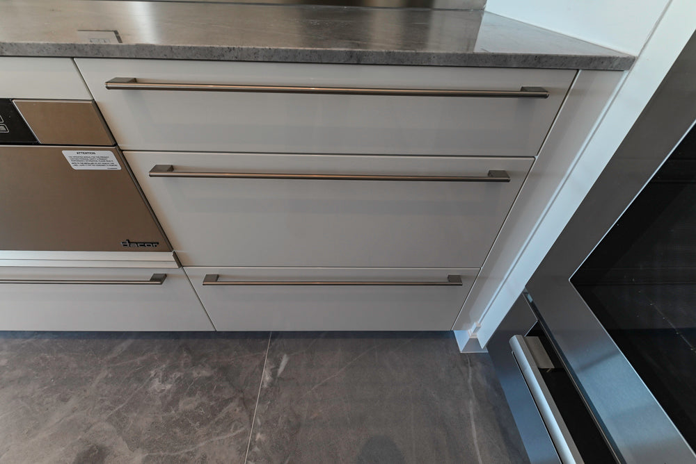 Aran Cucine Modern Glossy White Kitchen with Island, Marble Countertops & Miele Appliances