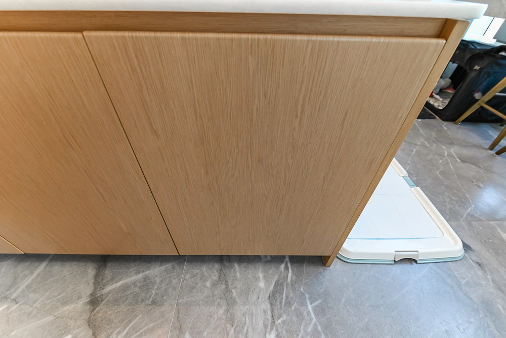 Aran Cucine Modern Glossy White Kitchen with Island, Marble Countertops & Miele Appliances