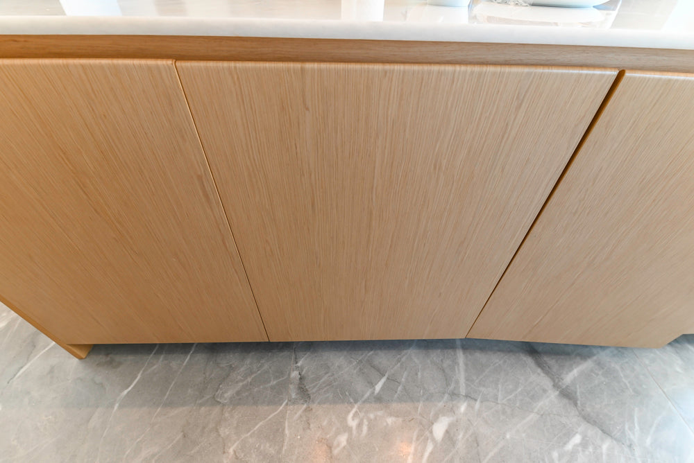 Aran Cucine Modern Glossy White Kitchen with Island, Marble Countertops & Miele Appliances