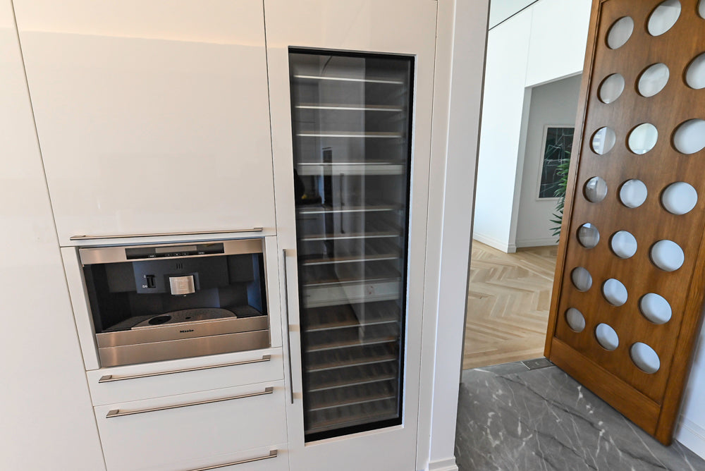 Aran Cucine Modern Glossy White Kitchen with Island, Marble Countertops & Miele Appliances