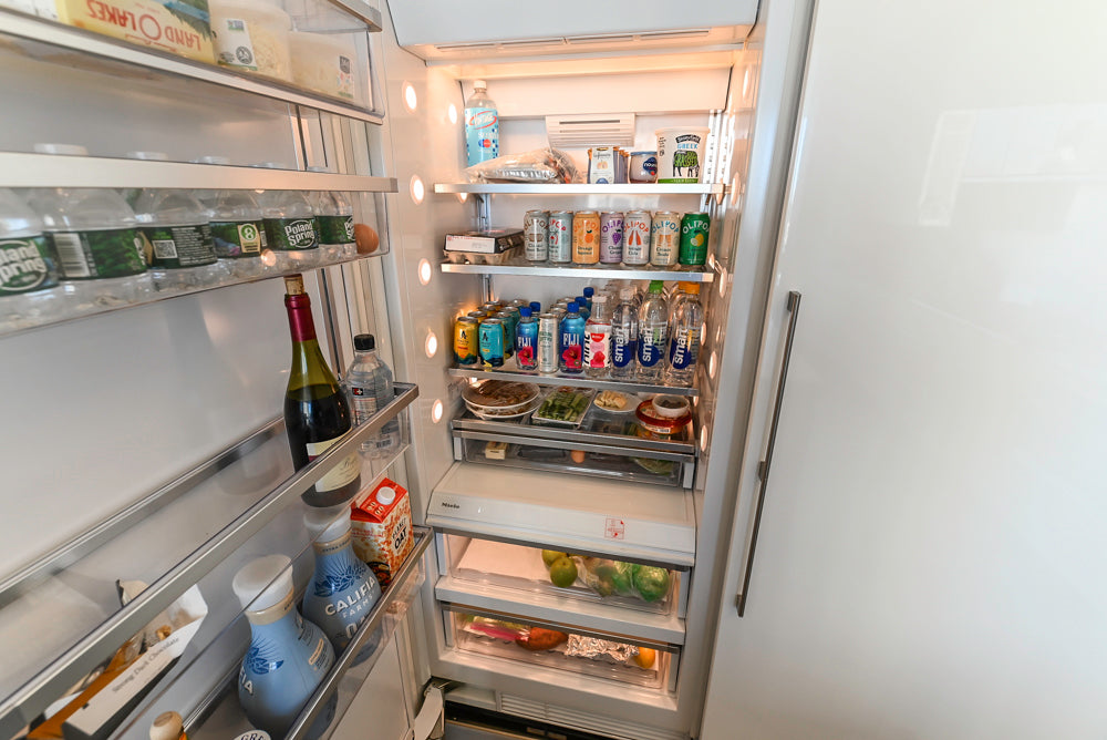 Aran Cucine Modern Glossy White Kitchen with Island, Marble Countertops & Miele Appliances