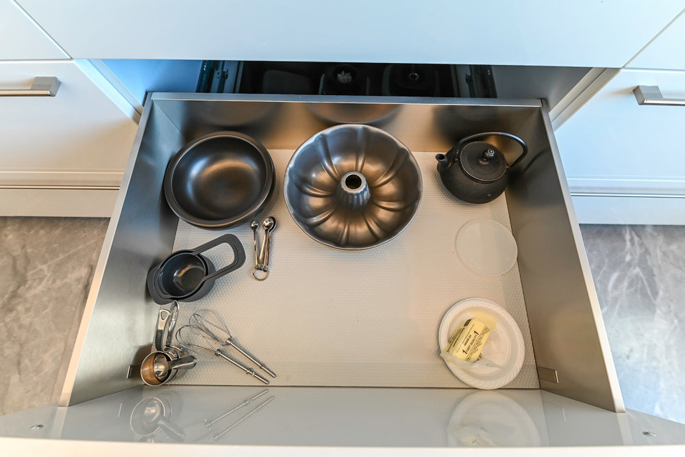 Aran Cucine Modern Glossy White Kitchen with Island, Marble Countertops & Miele Appliances