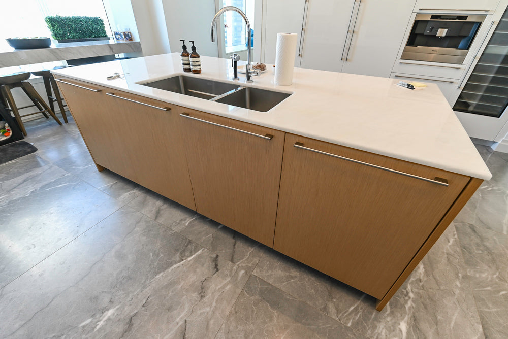 Modern Glossy White Kitchen with Island, Marble Countertops & Miele Appliances