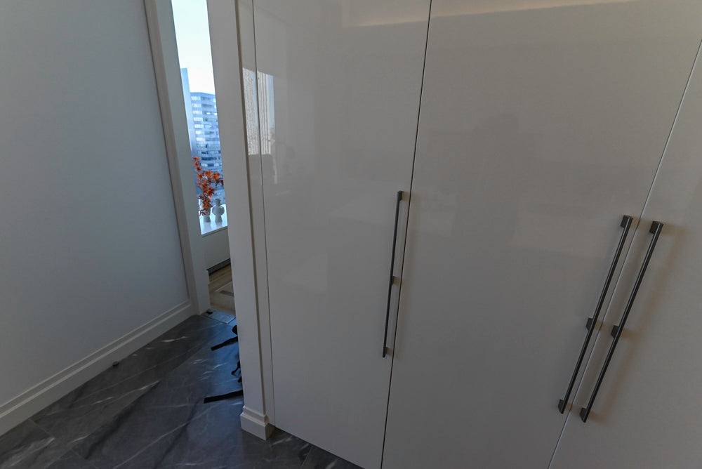 Aran Cucine Modern Glossy White Kitchen with Island, Marble Countertops & Miele Appliances