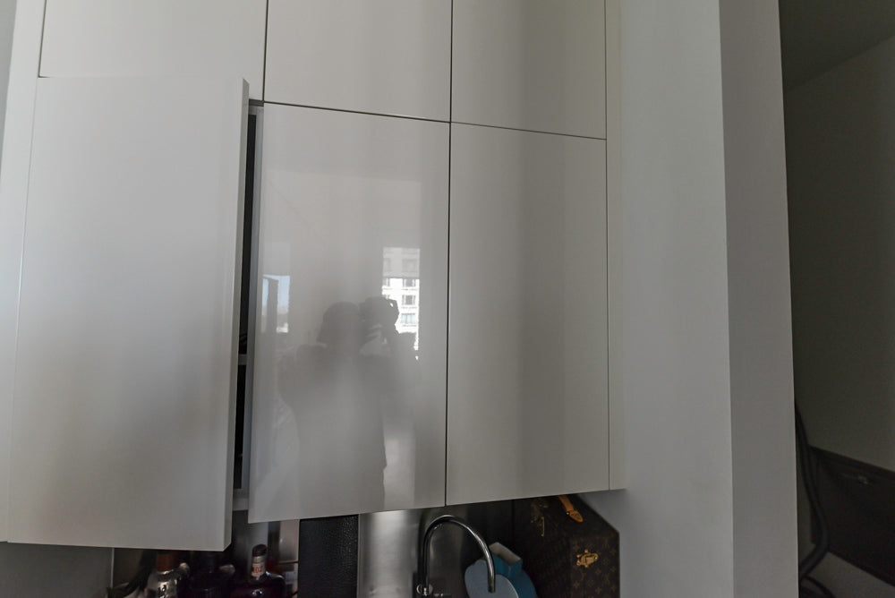 Modern Glossy White Wet Bar with Marble Countertops