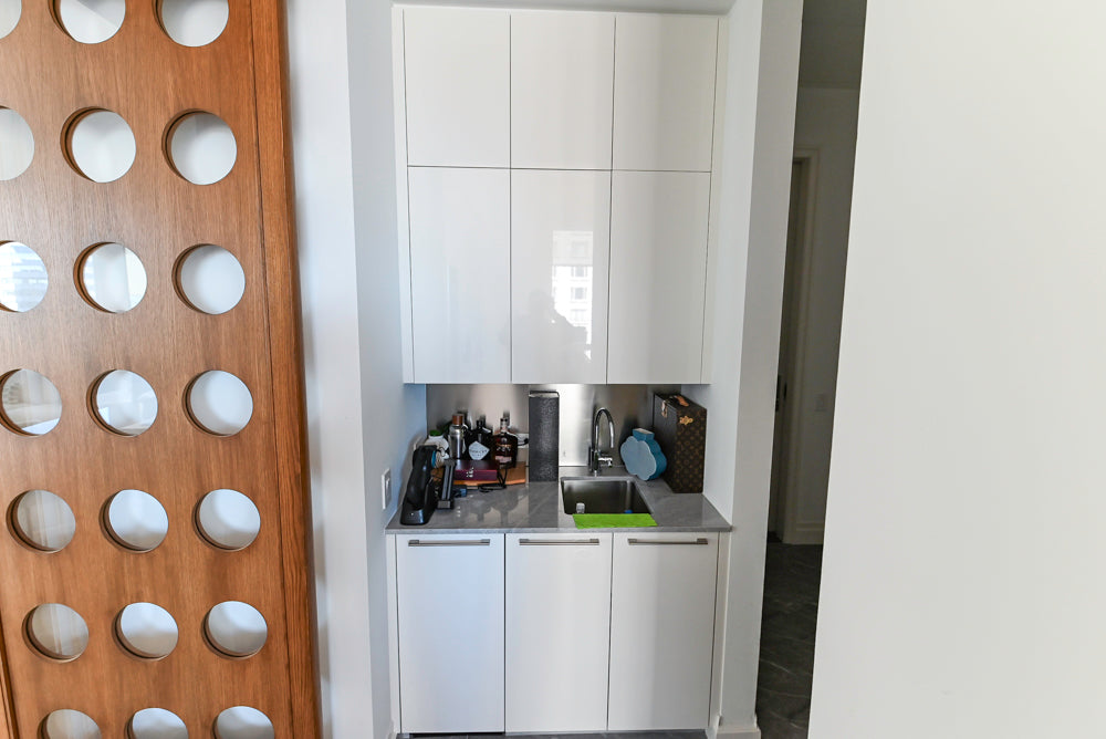 Modern Glossy White Wet Bar with Marble Countertops