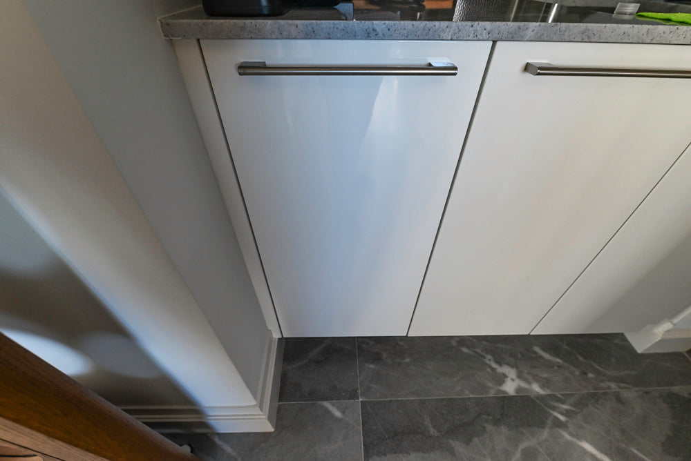 Modern Glossy White Wet Bar with Marble Countertops