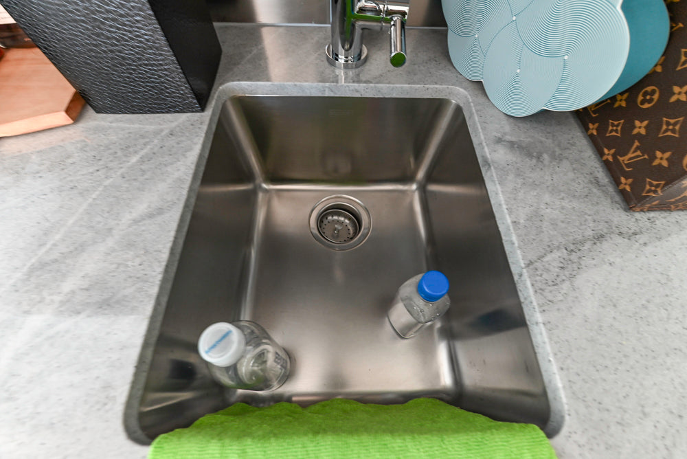 Modern Glossy White Wet Bar with Marble Countertops