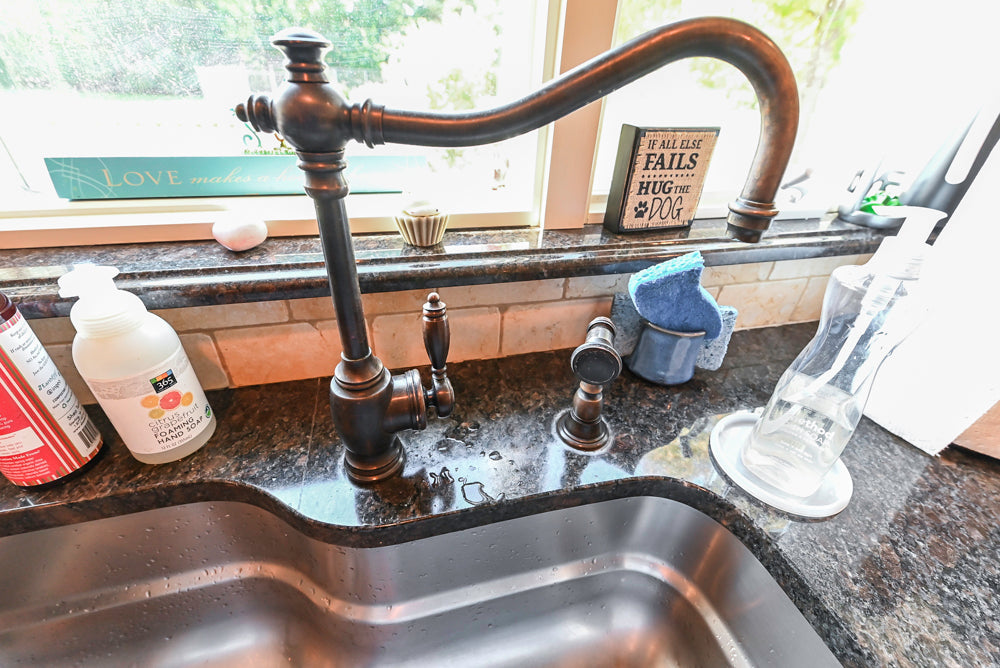 Large Traditional Cream White Kitchen with Granite Island