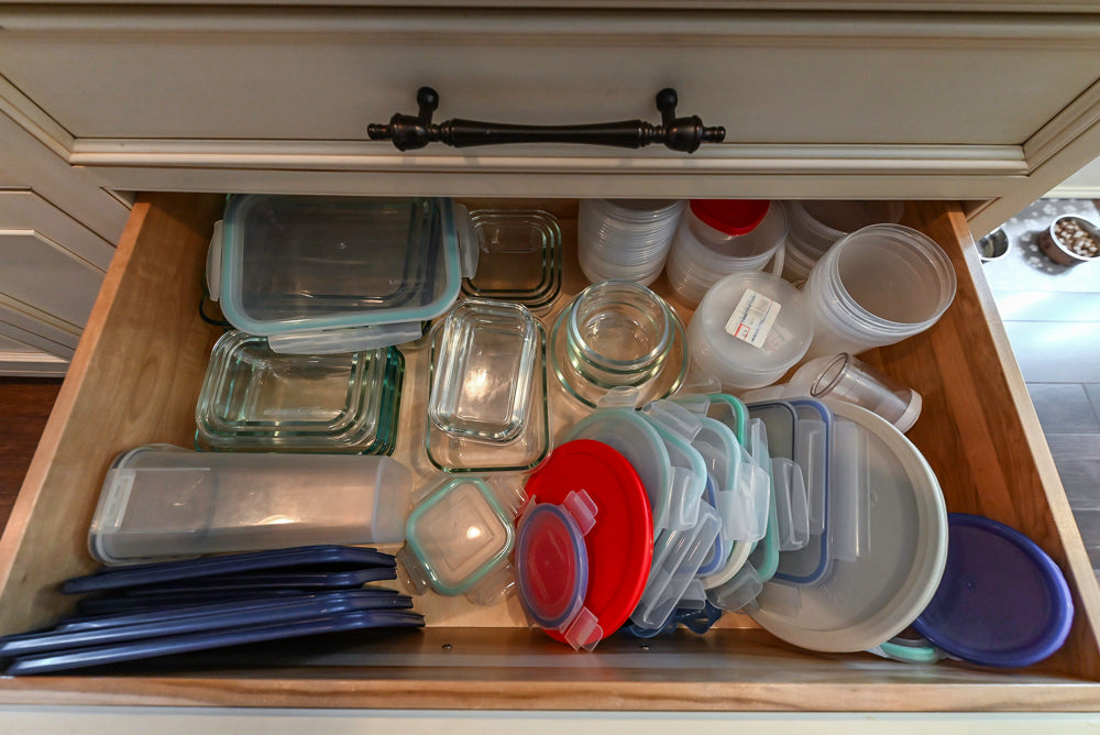 Large Traditional Cream White Kitchen with Granite Island