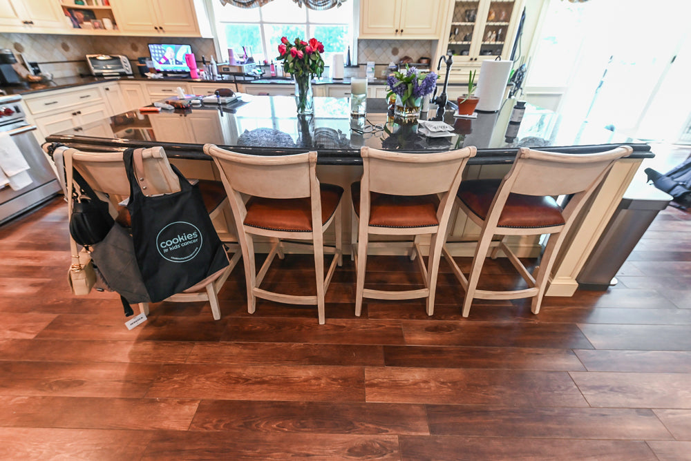 Large Traditional Cream White Kitchen with Island, Granite Countertops and Appliances