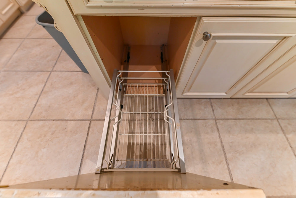 Superior Woodcraft Traditional Cream Kitchen with Island & Butler's Pantry