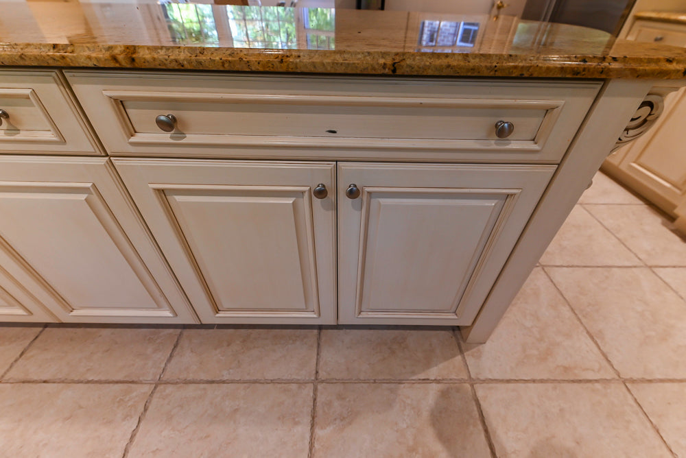 Superior Woodcraft Traditional Cream Kitchen with Island & Butler's Pantry
