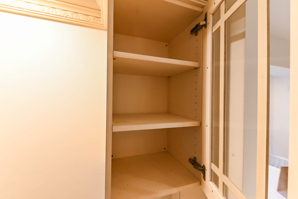 Superior Woodcraft Traditional Cream Kitchen with Island & Butler's Pantry