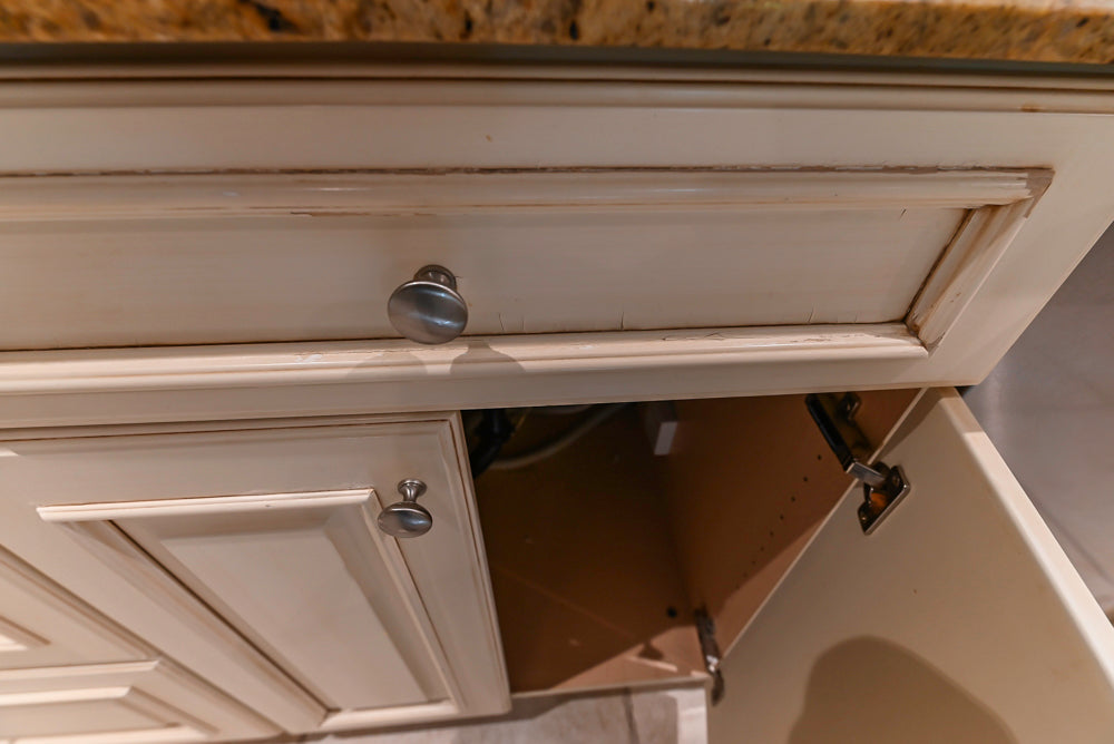 Superior Woodcraft Traditional Cream Kitchen with Island & Butler's Pantry