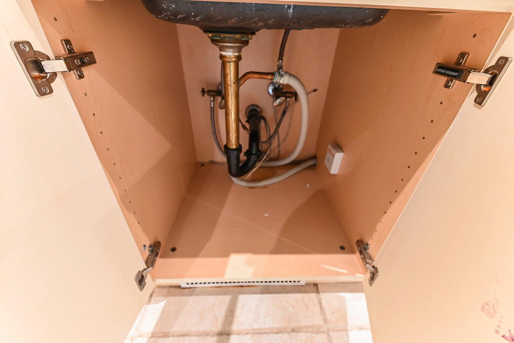 Superior Woodcraft Traditional Cream Kitchen with Island & Butler's Pantry