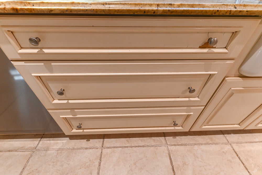 Superior Woodcraft Traditional Cream Kitchen with Island & Butler's Pantry