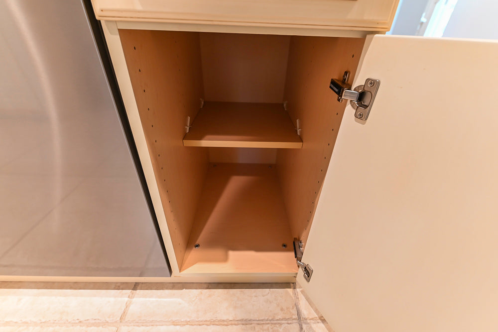 Superior Woodcraft Traditional Cream Kitchen with Island & Butler's Pantry