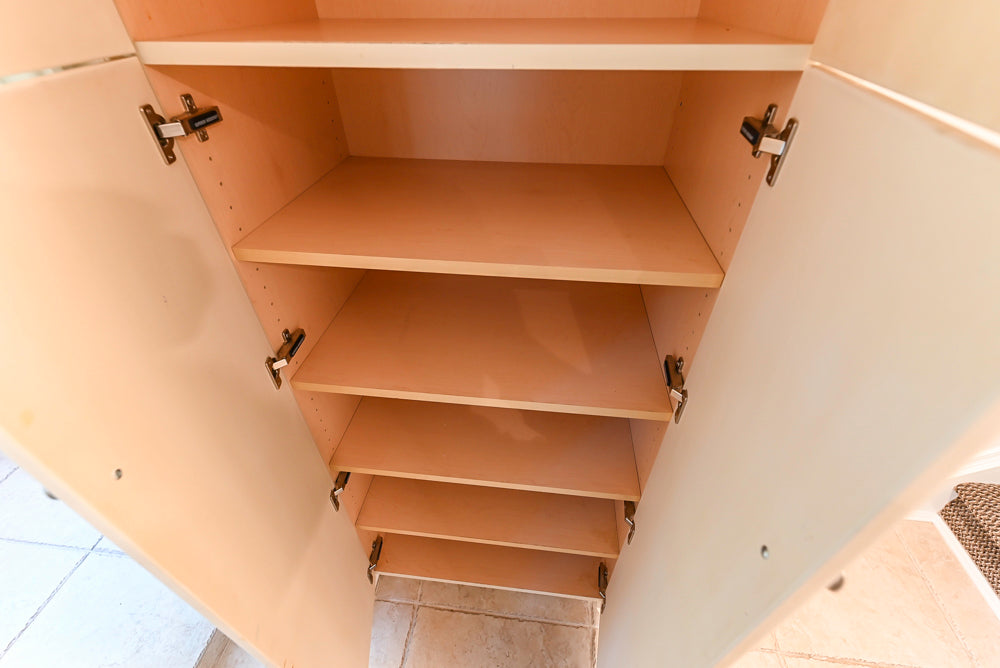 Superior Woodcraft Traditional Cream Kitchen with Island & Butler's Pantry