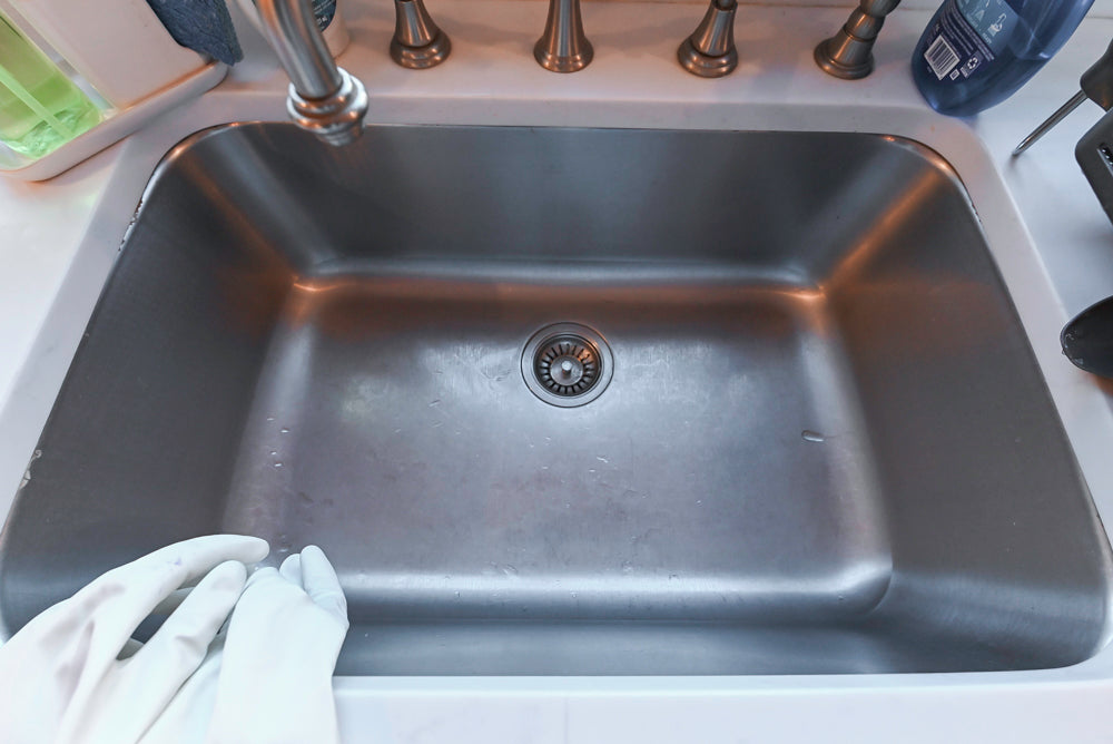 Traditional Large White Kitchen with Island, Desk Area & Appliances