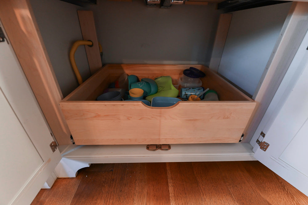 Traditional Large White Kitchen with Island, Desk Area & Appliances