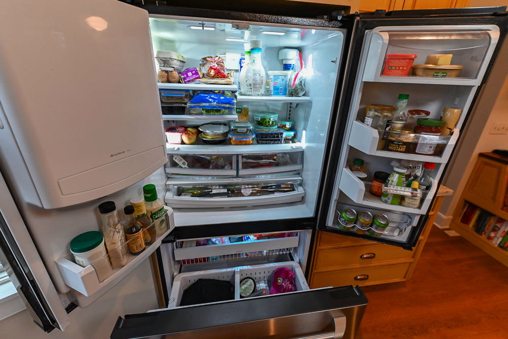 Traditional Light Brown Kitchen with Island, Appliances & Breakfast Area
