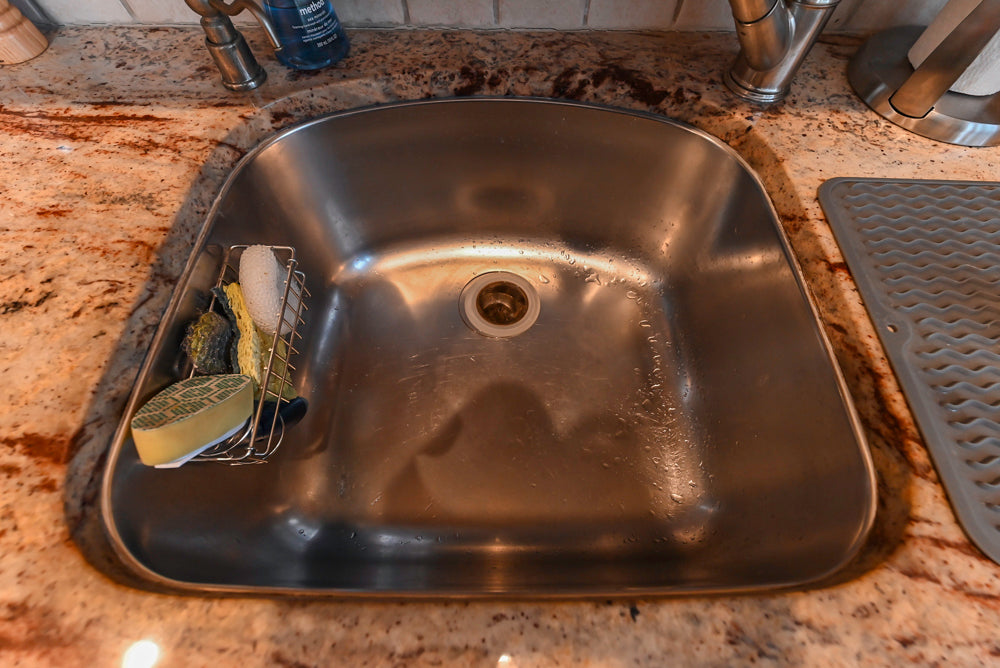 Traditional Light Brown Kitchen with Island, Appliances & Breakfast Area
