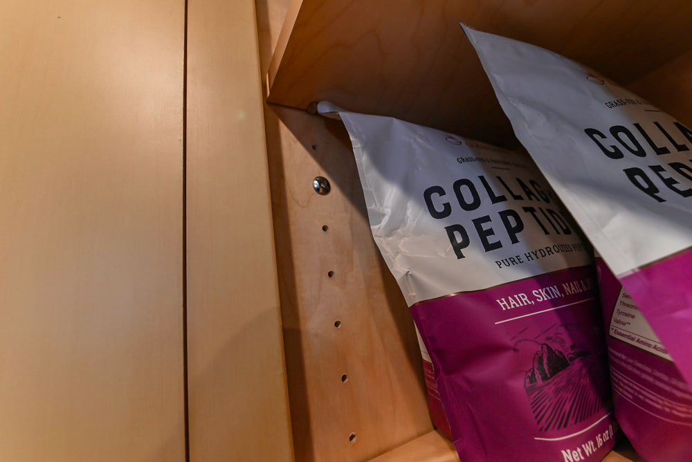 Traditional Light Brown Kitchen with Island, Appliances & Breakfast Area