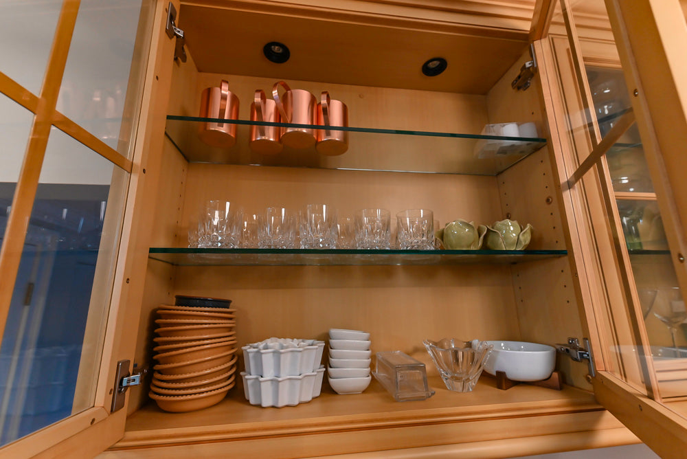 Traditional Light Brown Kitchen with Island, Appliances & Breakfast Area