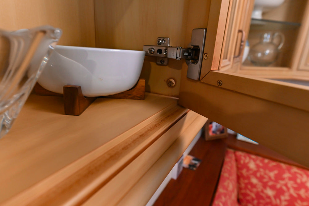 Traditional Light Brown Kitchen with Island, Appliances & Breakfast Area