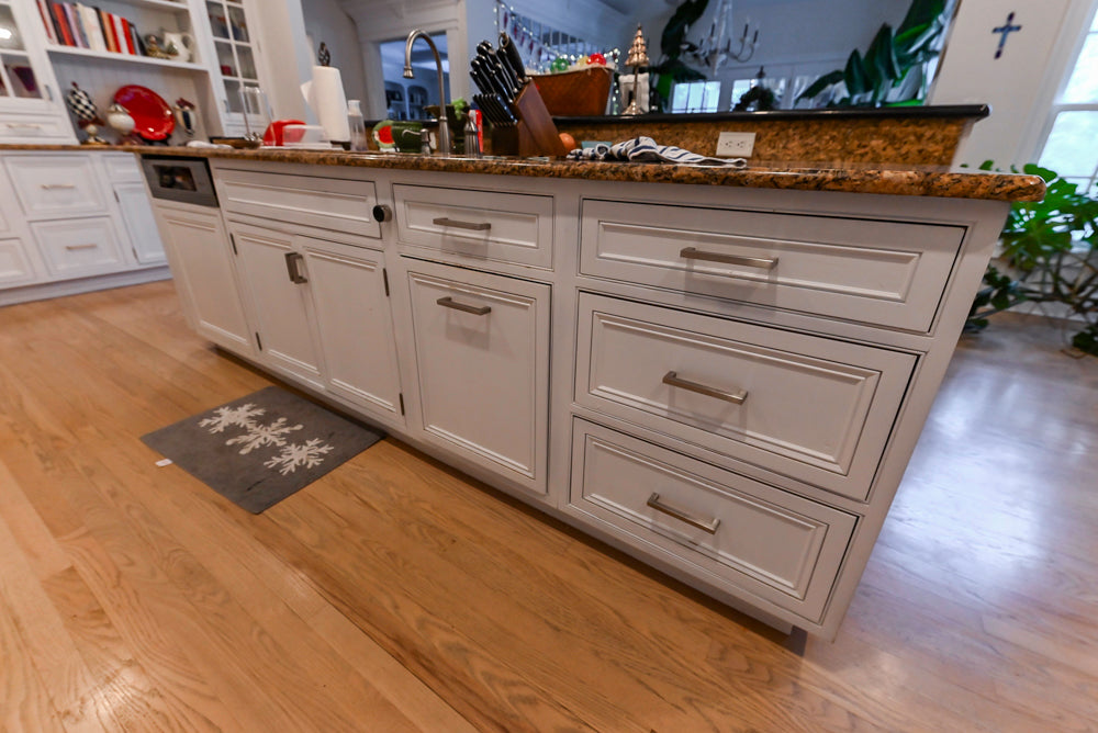 Traditional White Kitchen with Island, Granite Countertops and High-End Appliances