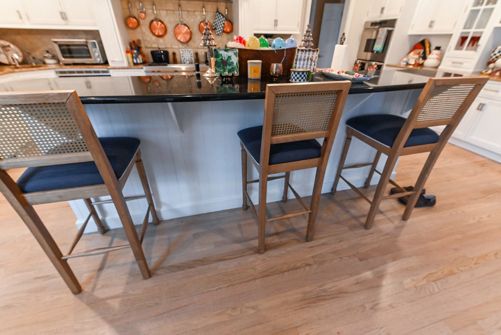 Traditional White Kitchen with Island, Granite Countertops and High-End Appliances