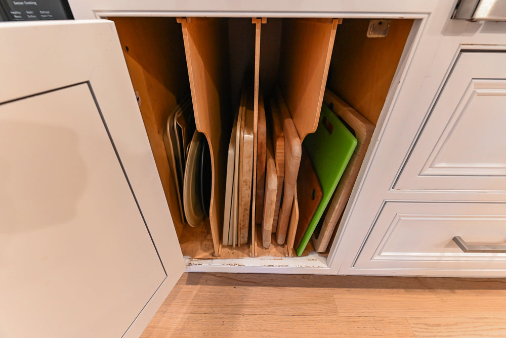 Traditional White Kitchen with Island, Granite Countertops & High-End Appliances