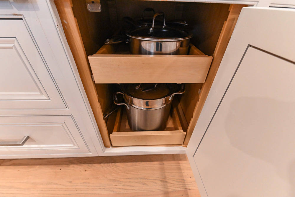 Traditional White Kitchen with Island, Granite Countertops & High-End Appliances