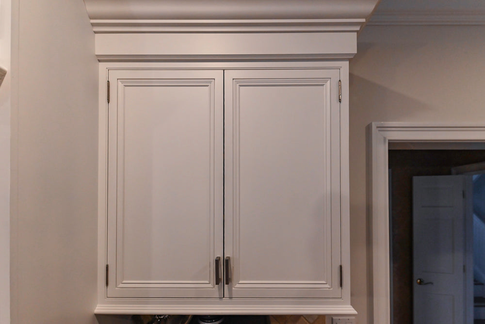 Traditional White Kitchen with Island, Granite Countertops & High-End Appliances