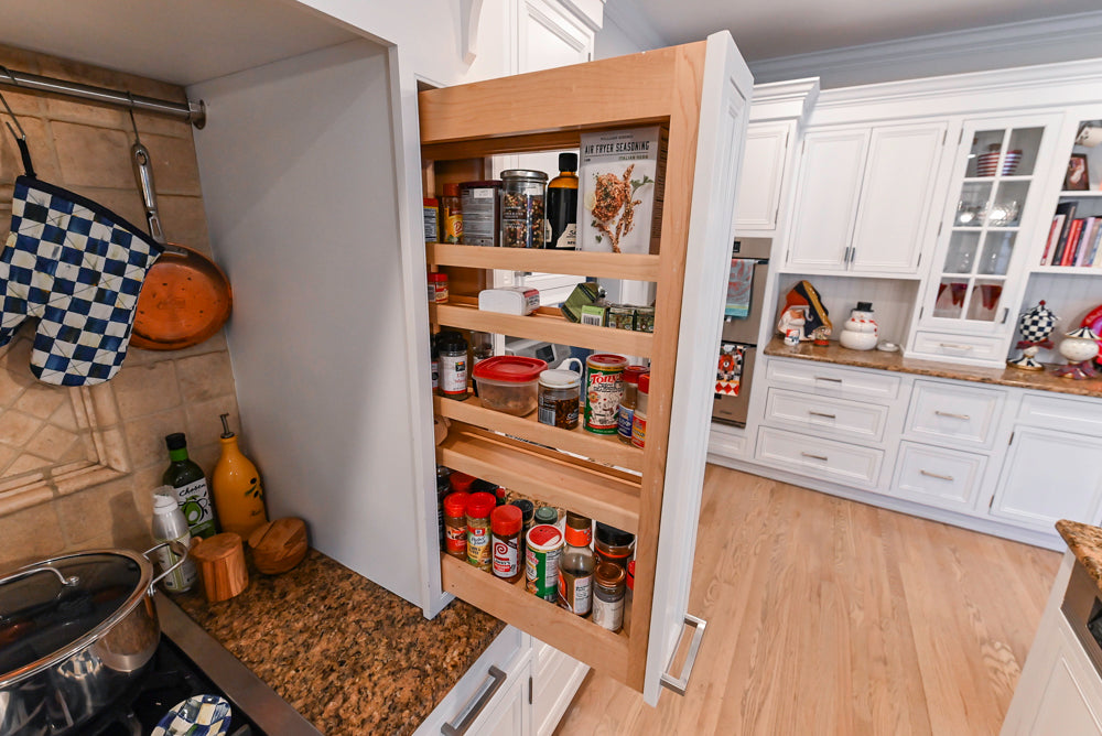 Traditional White Kitchen with Island, Granite Countertops & High-End Appliances