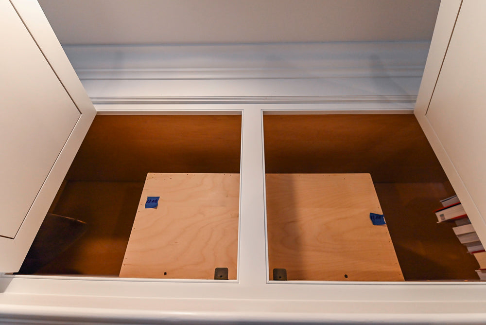 Traditional White Kitchen with Island, Granite Countertops & High-End Appliances