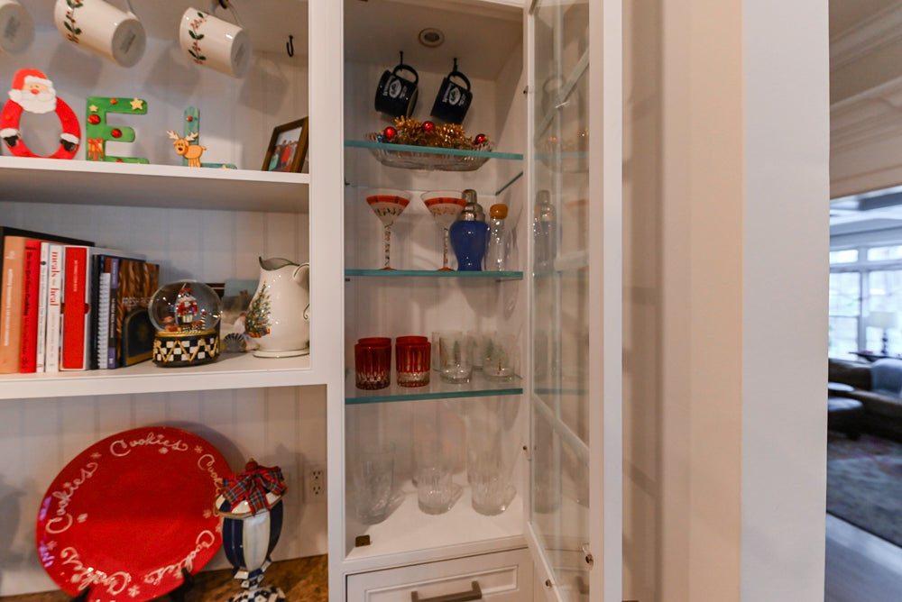 Traditional White Kitchen with Island, Granite Countertops & High-End Appliances