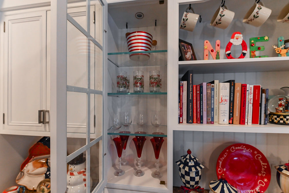 Traditional White Kitchen with Island, Granite Countertops & High-End Appliances