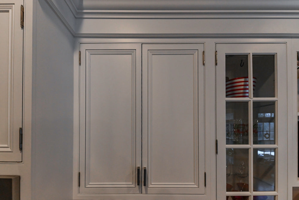 Traditional White Kitchen with Island, Granite Countertops & High-End Appliances