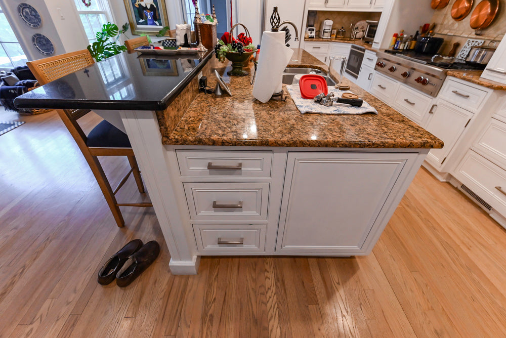 Traditional White Kitchen with Island, Granite Countertops and High-End Appliances
