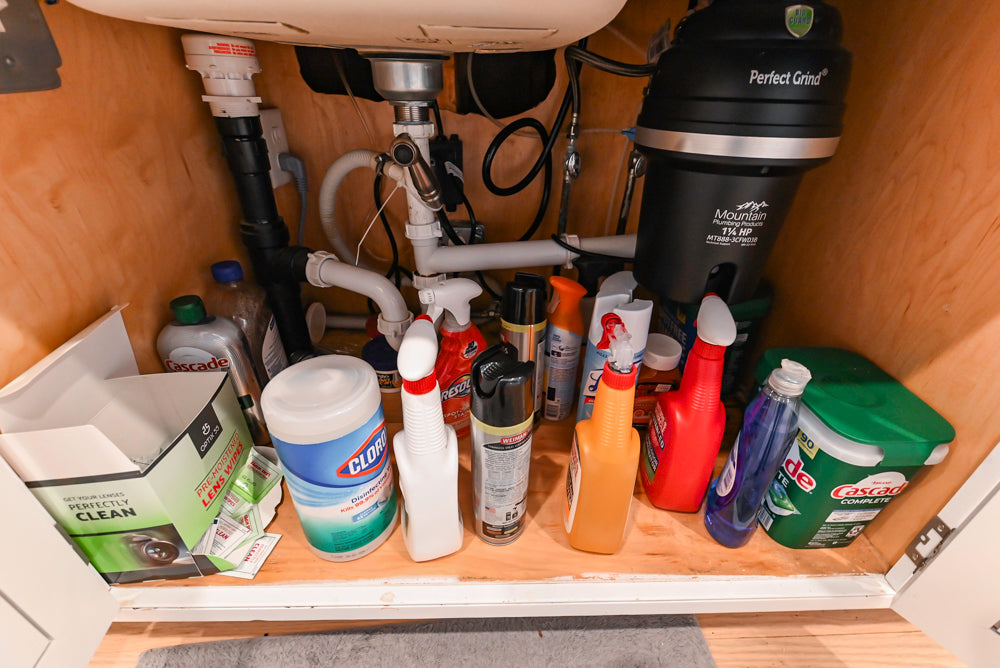 Traditional White Kitchen with Island, Granite Countertops & High-End Appliances