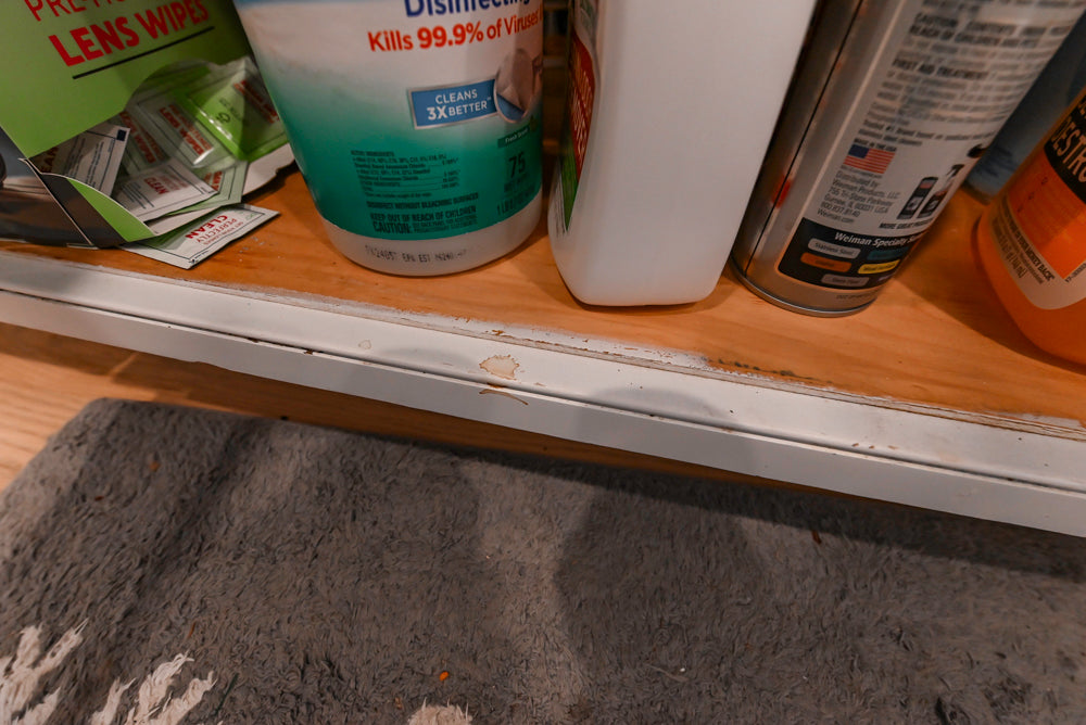 Traditional White Kitchen with Island, Granite Countertops & High-End Appliances