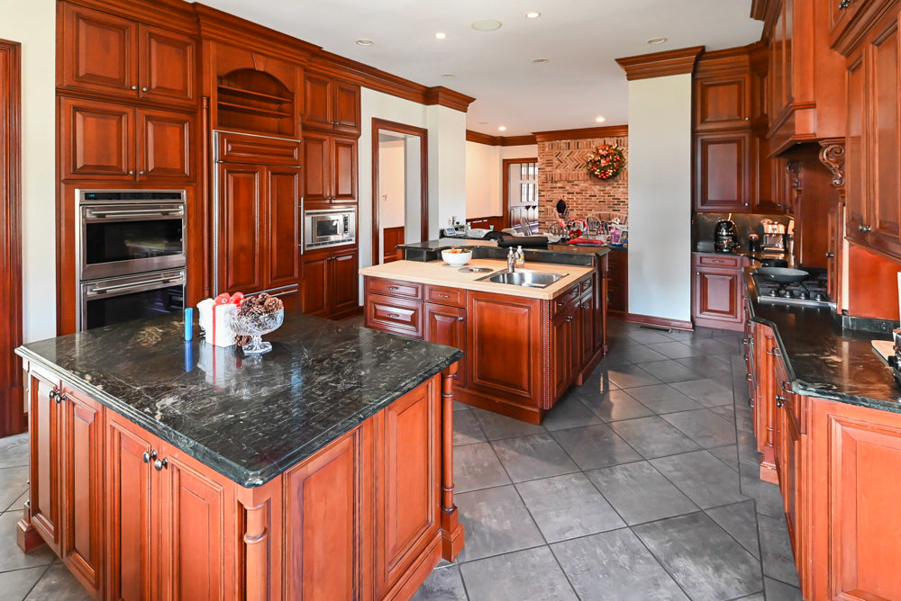 Wood-Mode Traditional Wooden Kitchen with Island, Granite Countertops & Luxe Appliances