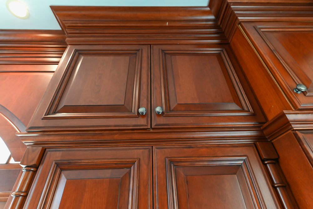 Wood-Mode Traditional Wooden Kitchen with Island, Granite Countertops & Luxe Appliances