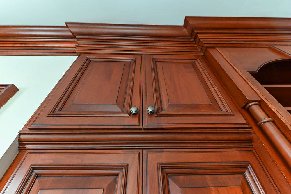 Wood-Mode Traditional Wooden Kitchen with Island, Granite Countertops & Luxe Appliances