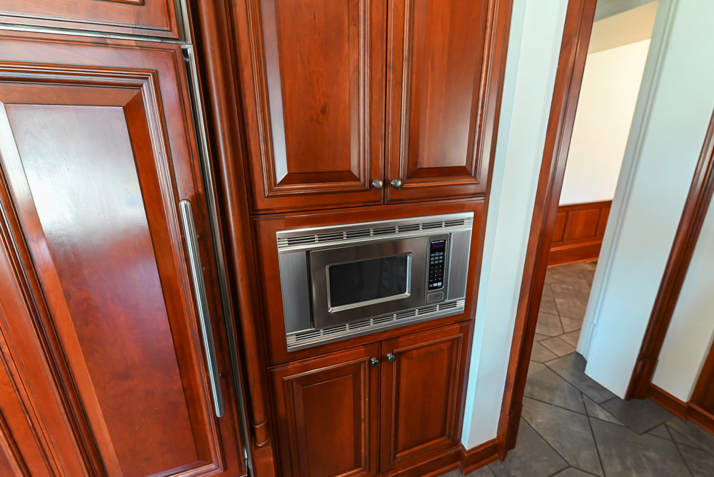 Wood-Mode Traditional Wooden Kitchen with Island, Granite Countertops & Luxe Appliances