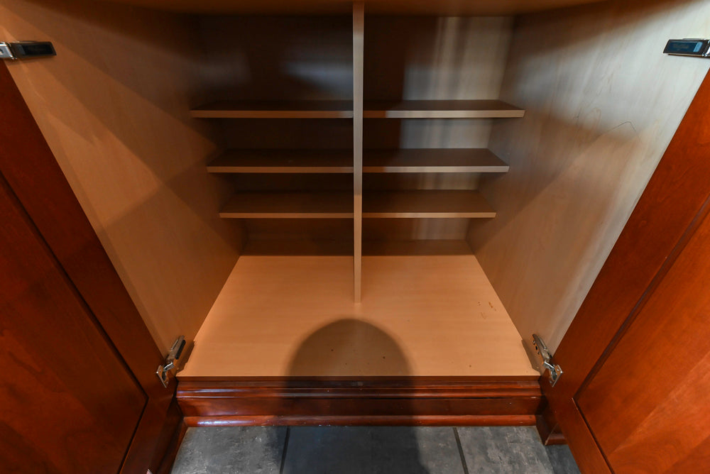 Wood-Mode Traditional Wooden Kitchen with Island, Granite Countertops & Luxe Appliances